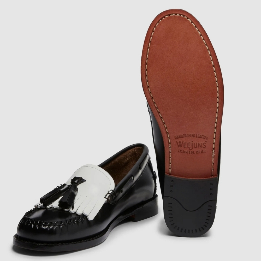 G.H. Bass & Co. Bass Weejuns Black & White Fringe Loafers Size 5 NWT - Picture 12 of 12